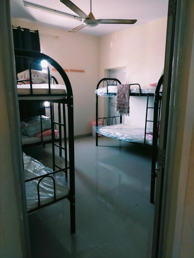 Ahjar Only Ladies Appartement *